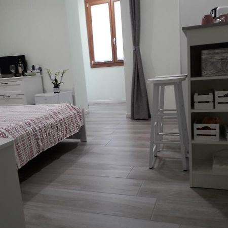 Casa Liberty Hotell Mandello del Lario Exteriör bild