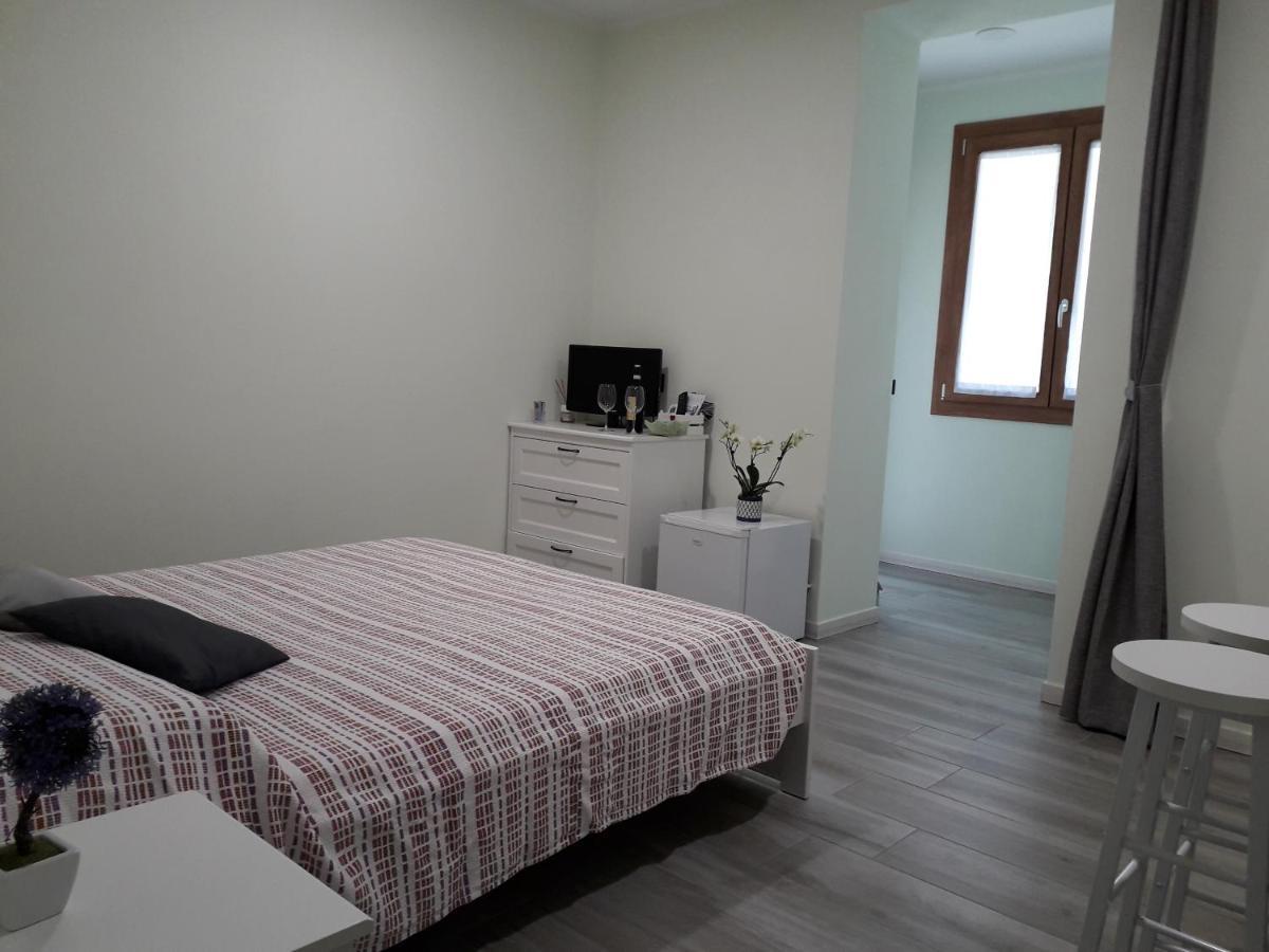 Casa Liberty Hotell Mandello del Lario Exteriör bild