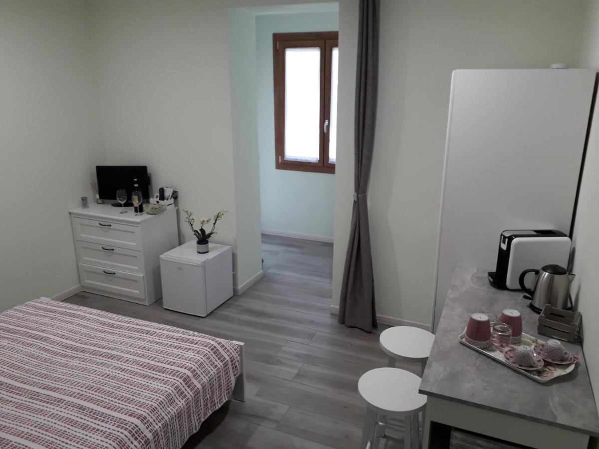 Casa Liberty Hotell Mandello del Lario Exteriör bild