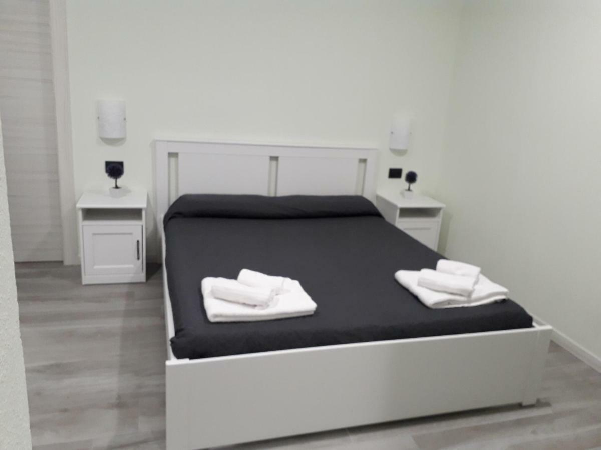 Casa Liberty Hotell Mandello del Lario Exteriör bild