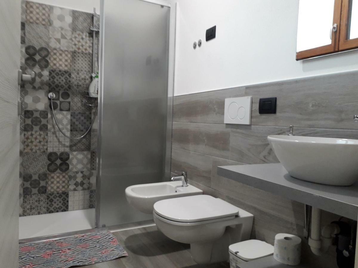 Casa Liberty Hotell Mandello del Lario Exteriör bild