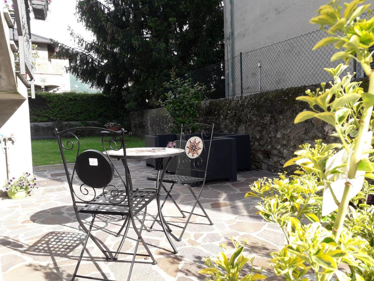 Casa Liberty Hotell Mandello del Lario Exteriör bild
